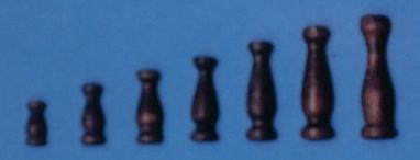 Geländerstützen (Holz) dunkel, 14 mm hoch, 10 Stück